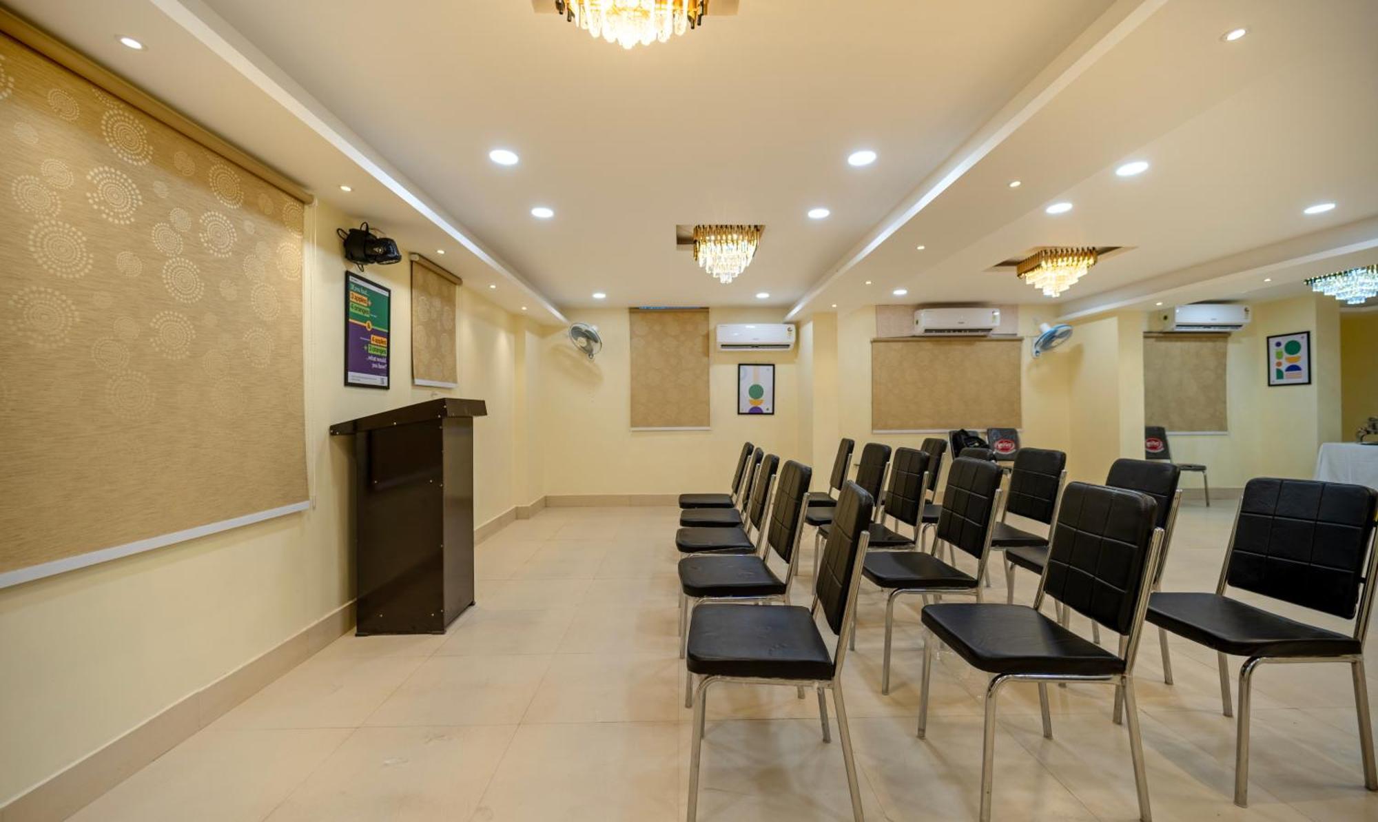 Treebo Taj Square, 10 Mins From Airport Hotel Patna  Exterior photo