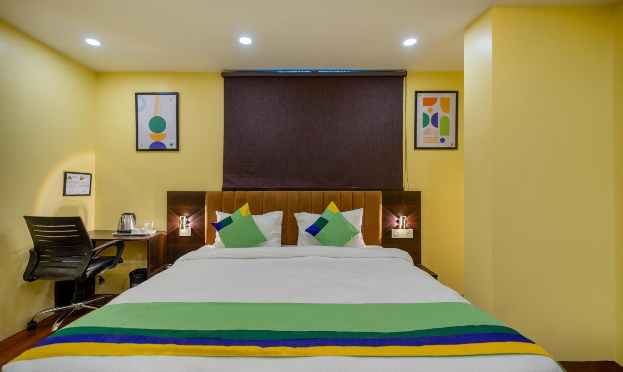 Treebo Taj Square, 10 Mins From Airport Hotel Patna  Exterior photo